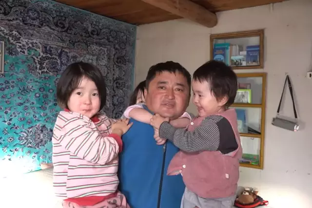 Ажырасу жоқтың қасы: Моңғолия қазақтарының отбасы мәдениеті көпке үлгі