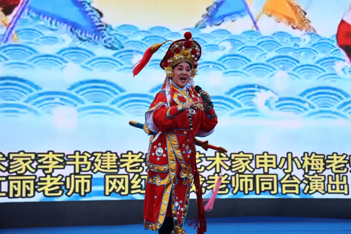 Интеграция культуры и туризма оживляет Алашанькоу