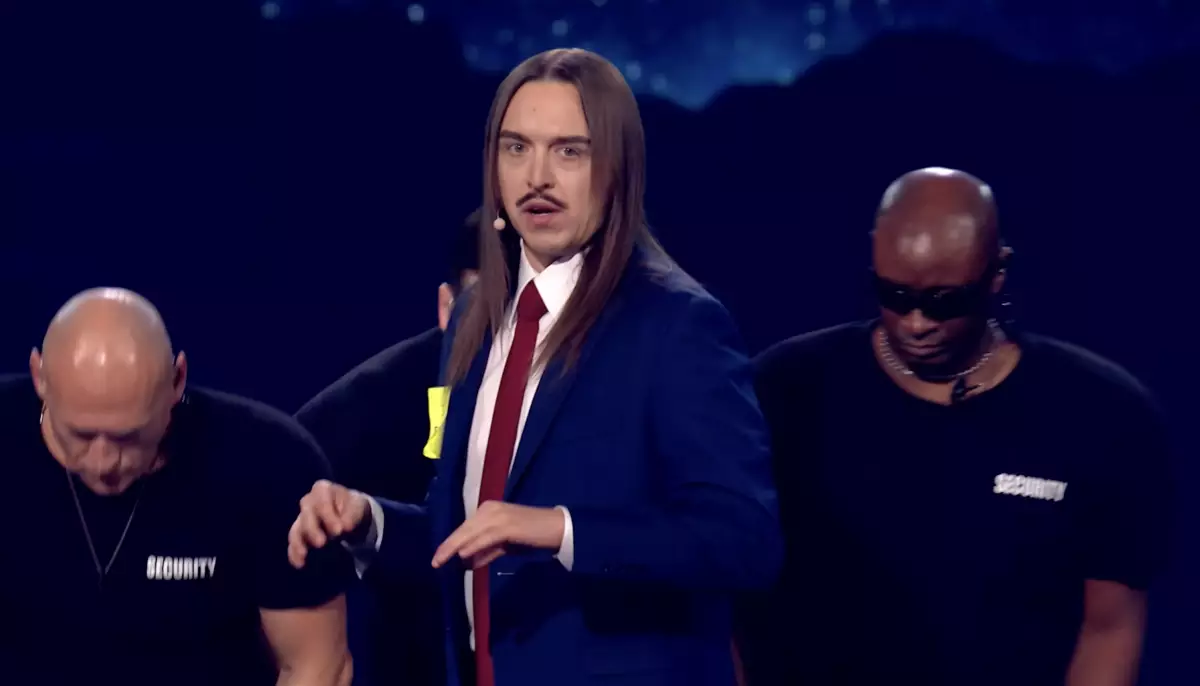 Финалист Евровидения включил песню Кайрата Нуртаса на своем концерте (ВИДЕО)