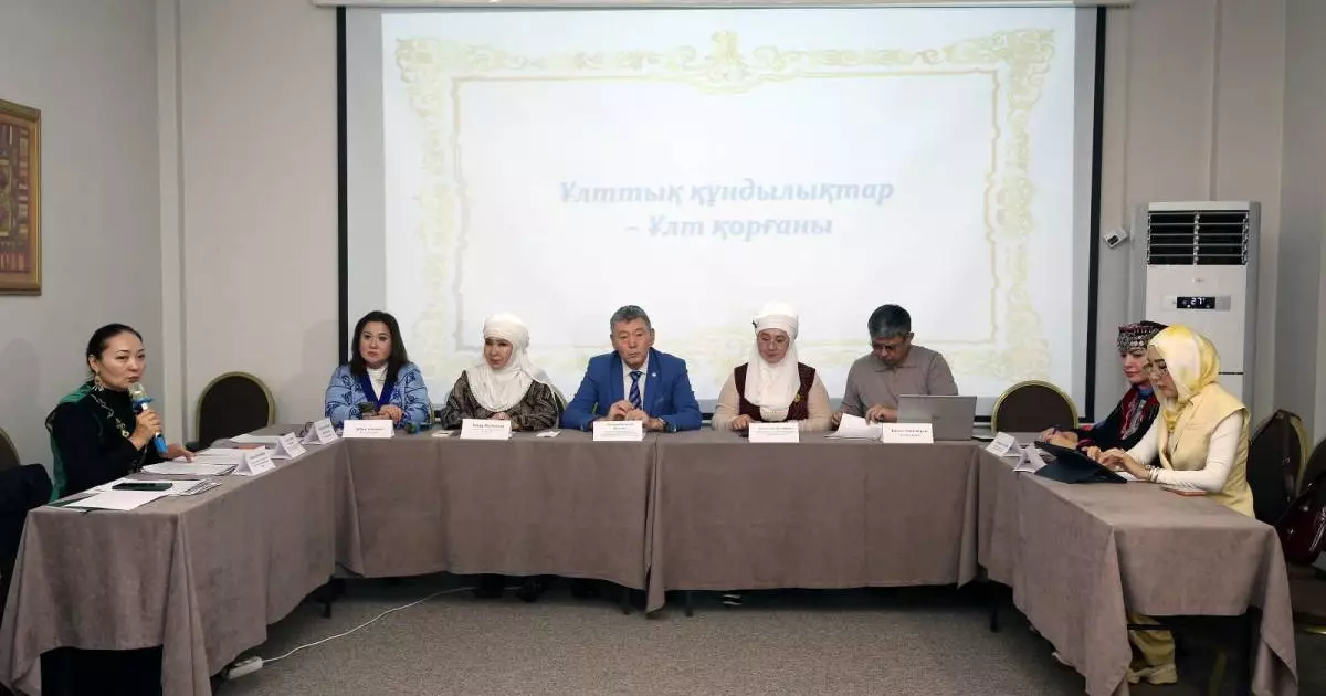  Қазақстандықтардың 85%-ы ЛГБТ насихатына тыйымды қолдайды – құқық қорғаушы Балтабаева 