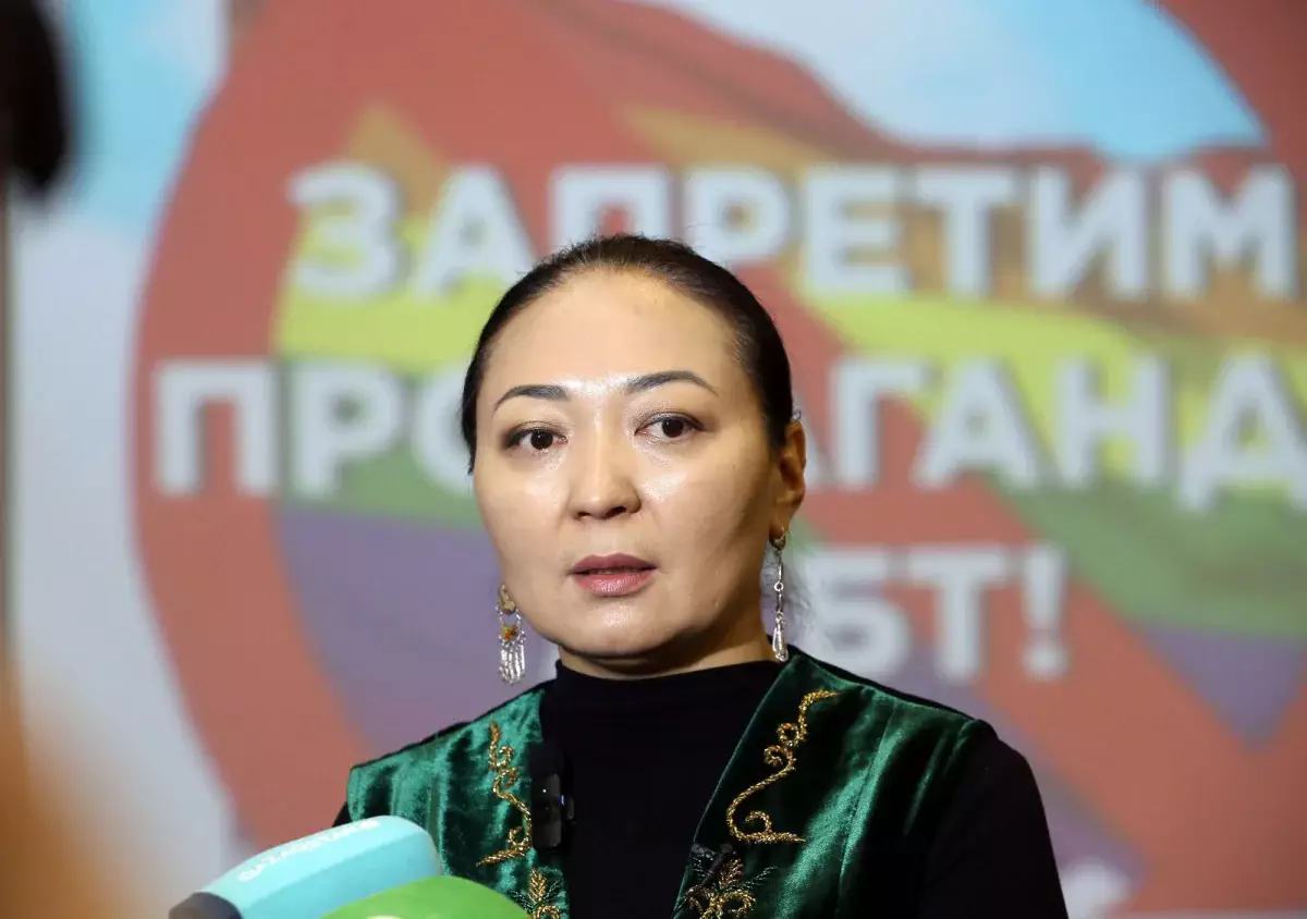 85% казахстанцев выступает за запрет пропаганды ЛГБТ – правозащитница Балтабаева