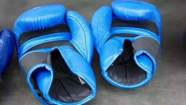 Ауыр салмақтағы қазақстандық боксшы ӘЧ-дегі екінші айқасында жеңілді