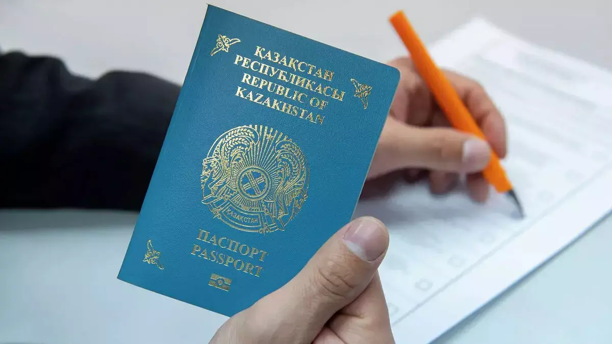 Личность на заказ: массовое изменение имён и фамилий в Казахстане - новости на Lada.kz 08.12.2025