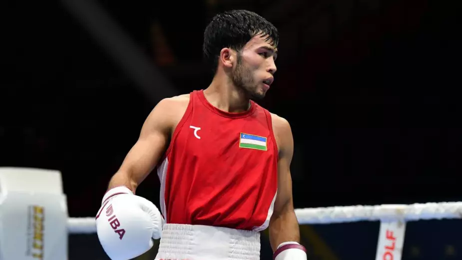 Еще один чемпион Азии из Узбекистана стартовал с победы на ЧМ-2025 по боксу 
