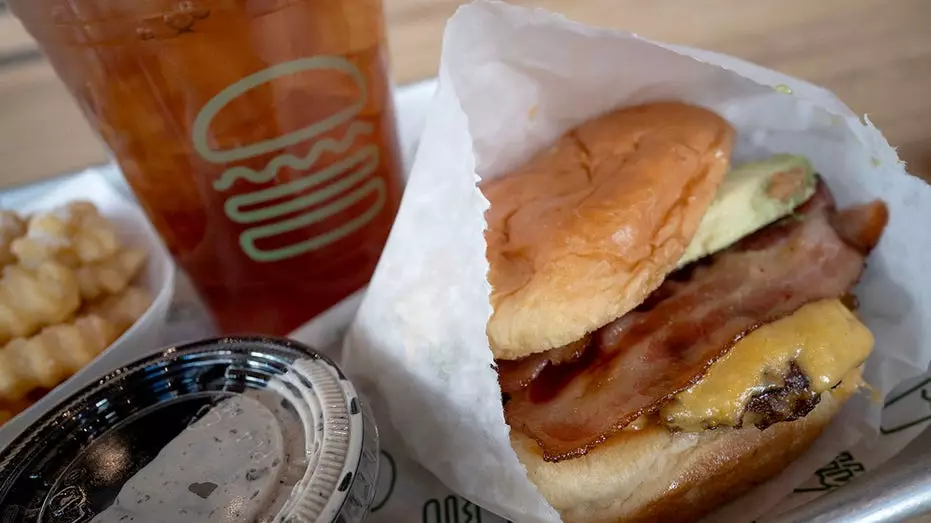 Еще один ресторан закрывается в проблемном торговом центре Сан-Франциско.