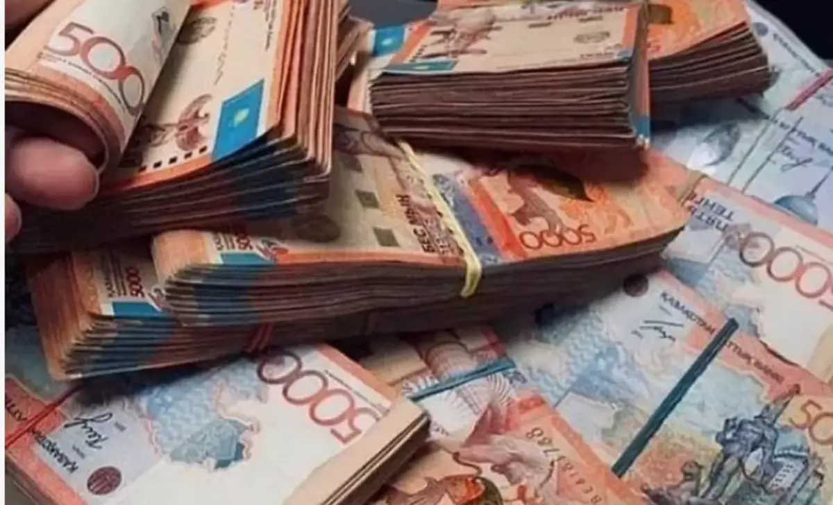 Казахстанцы в России: свобода выбора или бегство за зарплатой в соседнюю страну - новости на Lada.kz 08.12.2025