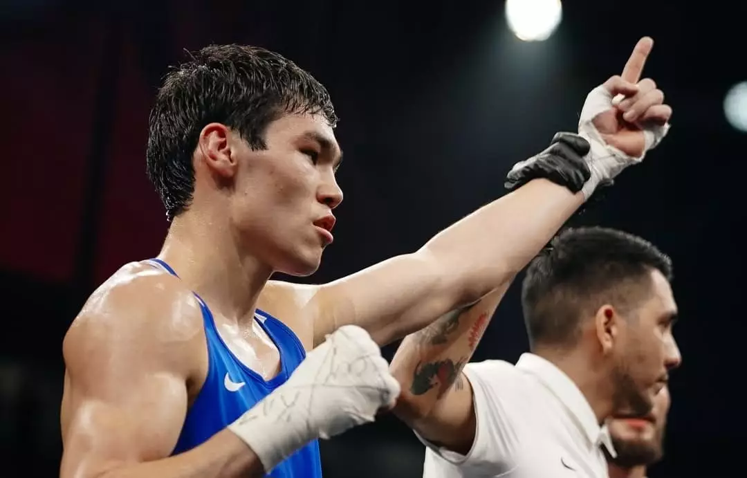 Қазақ әлем чемпионы қарсыласын тізе бүктірді (ВИДЕО)