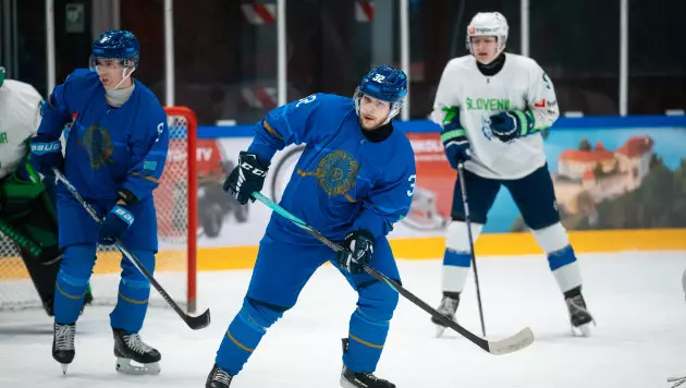 Казахстан сотворил камбэк и вырвал первую победу на ЧМ по хоккею