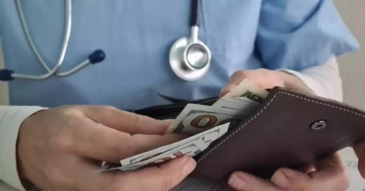  Қазығұрт ауруханасының бұрынғы бас дәрігері 115 млн теңге жымқырған 