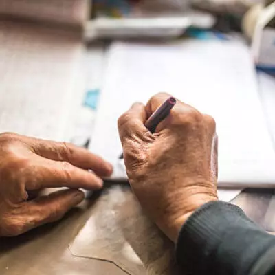 Пенсионерку заставили ехать в Астану и перевести почти 3,5 млн тг мошенникам