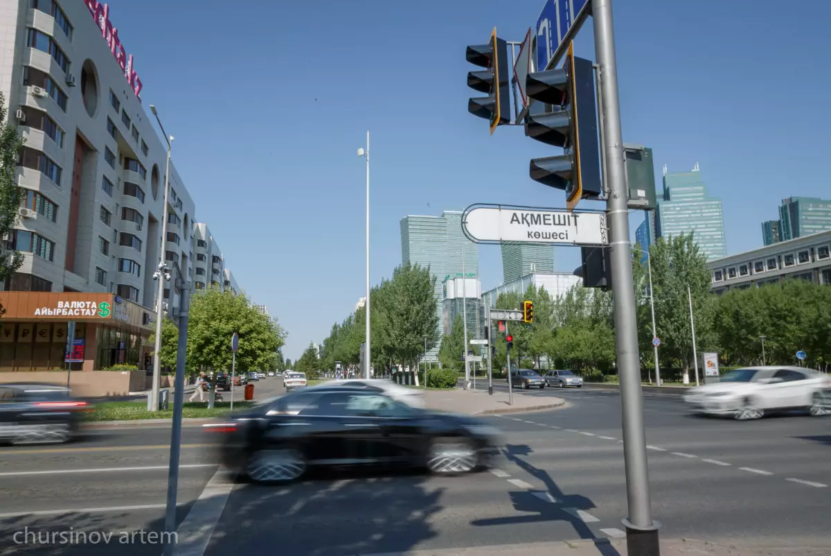 В Казахстане отремонтируют 13 тысяч км автодорог