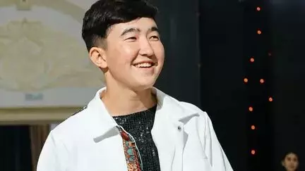 Қойшы бала жаңалығын  айтып, мақтанды 