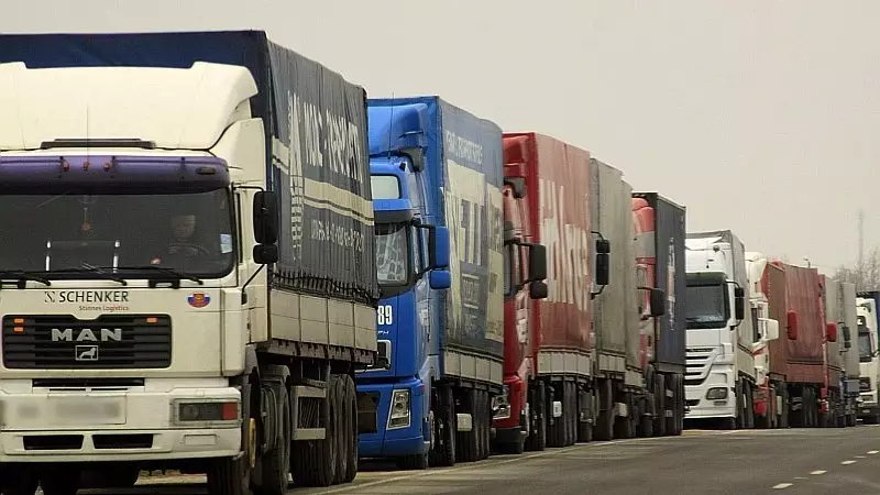 Тысячи вагонов застряли на границе Казахстана и Узбекистана. Причём тут Афганистан?