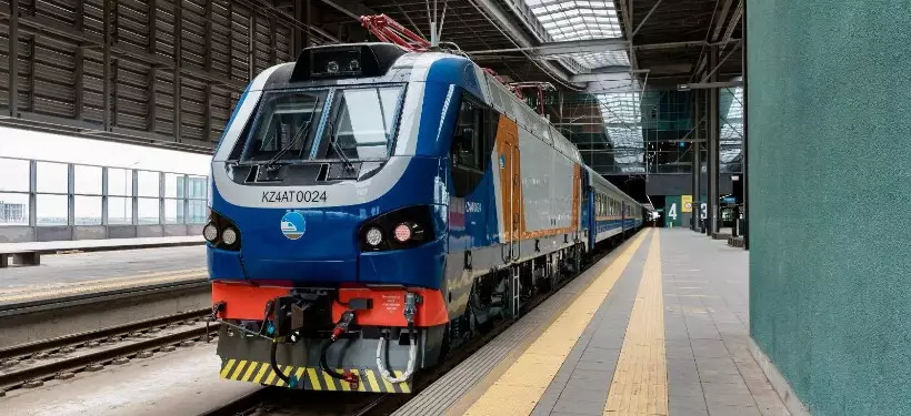 Какие дополнительные рейсы запустит КТЖ в новогодние праздники