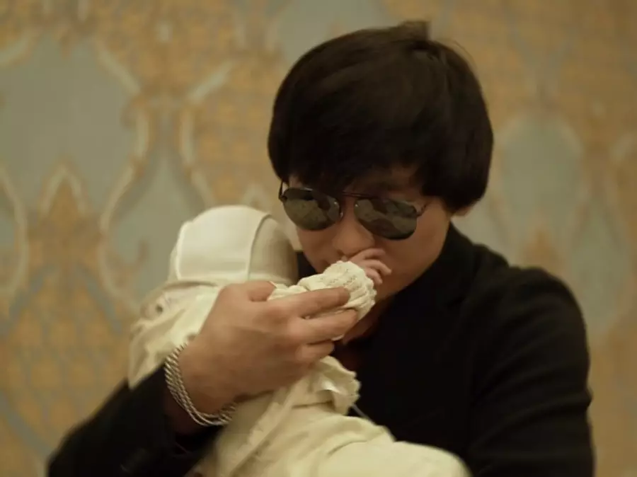 “Уайым-қайғымыз басылды“. Қайрат Нұртас кішкентай қызымен ерекше видео жариялады