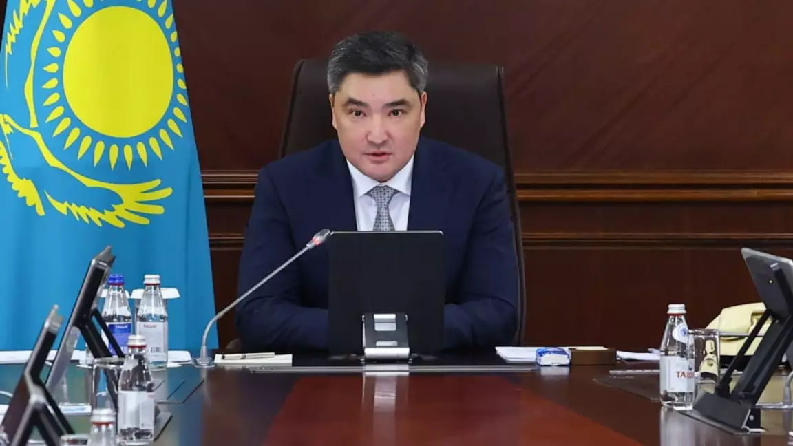 "Бір тамшы су бермейміз": Бектенов су тапшылығы мәселесін қатаң бақылауға алды