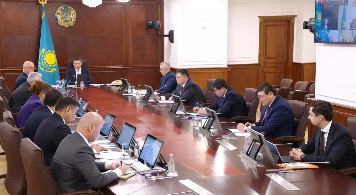 Халыққа және тасымалдаушылар үшін қолайлы жағдай жасалуы қажет - Олжас Бектенов