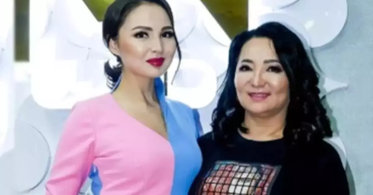  Гүлзира Айдарбекова келіні Жұлдыздың тойға неге келмегенін айтты 