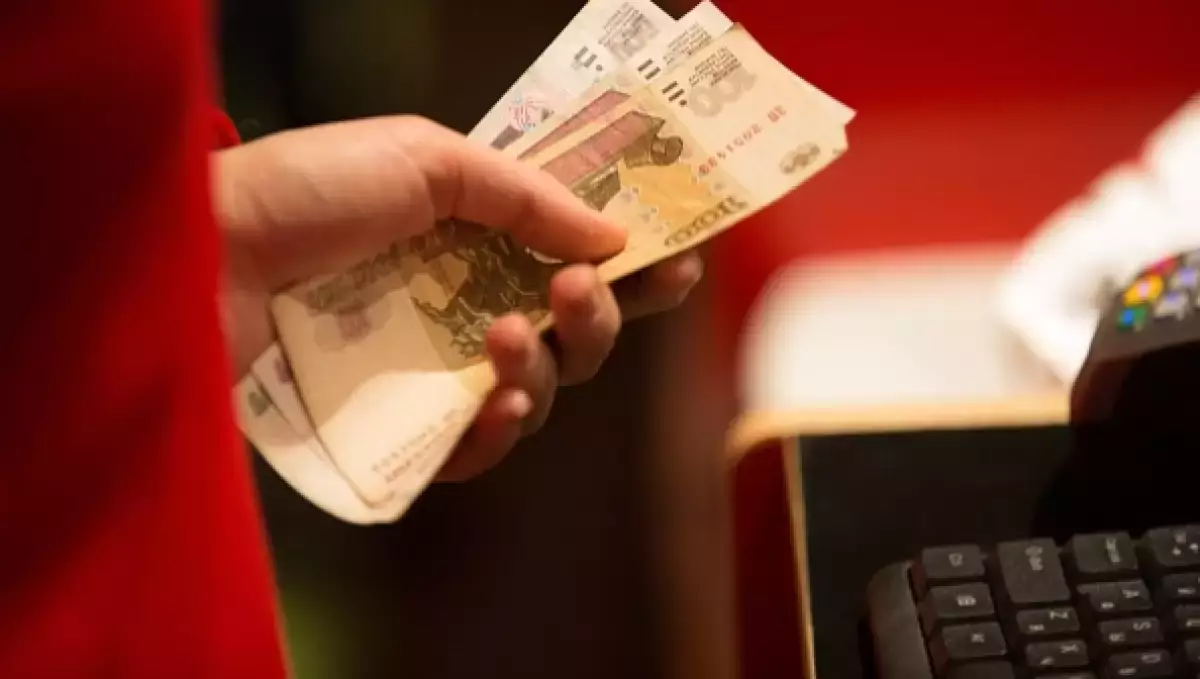 Қазақстанда тағы бір дүкен рубльмен саудаласқан