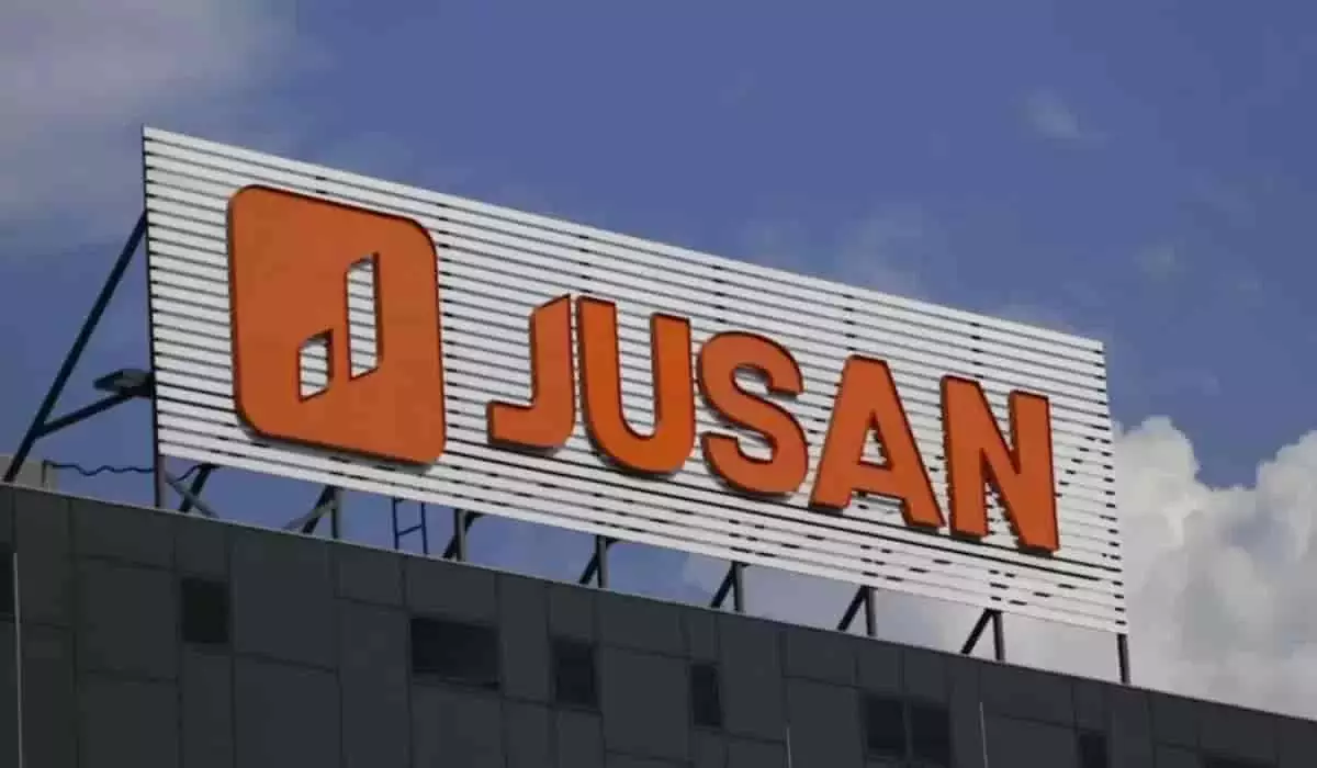Казахстанский экс-чиновник обвинил британского лорда в «коррупционной» сделке с Jusan Bank