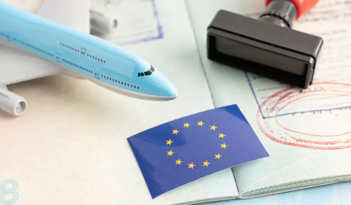 «Хотим сократить перечень документов»: МИД об упрощении получения казахстанцами европейских виз