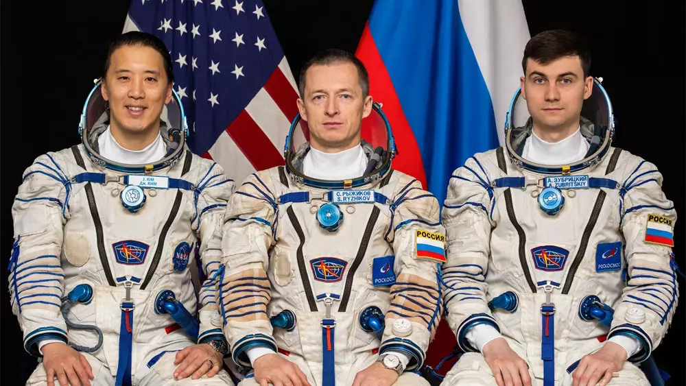 Космический корабль Союз МС-27 успешно приземлился в Казахстане.