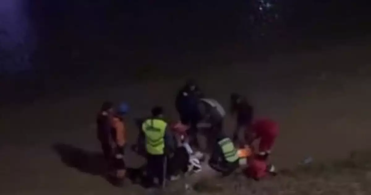   Атырауда ер адам көпірден секіріп, көз жұмды   