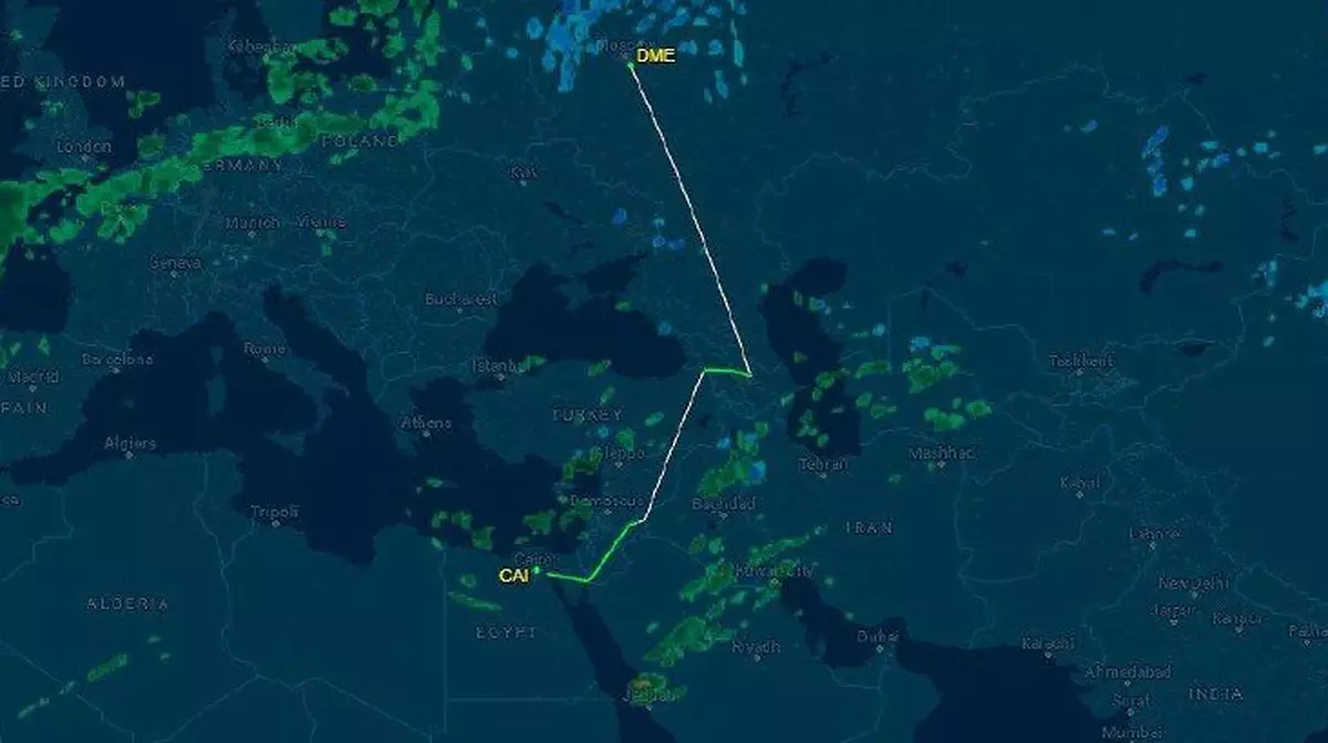 В Москву доставили депортированных из США россиян — им вручили повестки