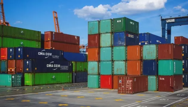 Казахстан усиливает экспортный контроль и перекрывает каналы поставок в Россию.