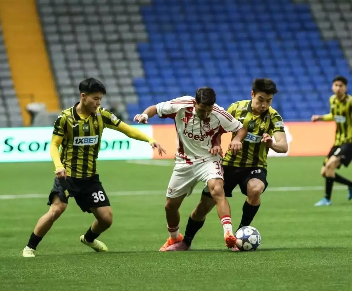 «Қайрат» жастары «Олимпиакосты» ойсырата жеңді