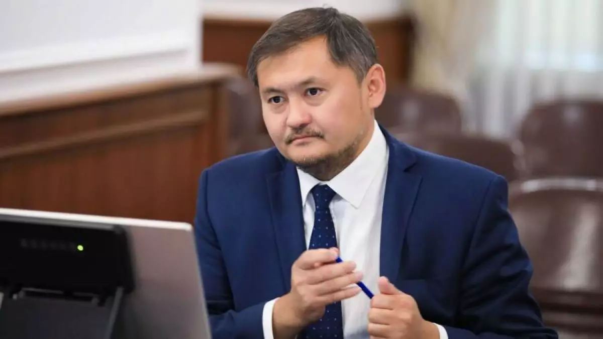 Енді ҰБТ болмайды – Саясат Нұрбек