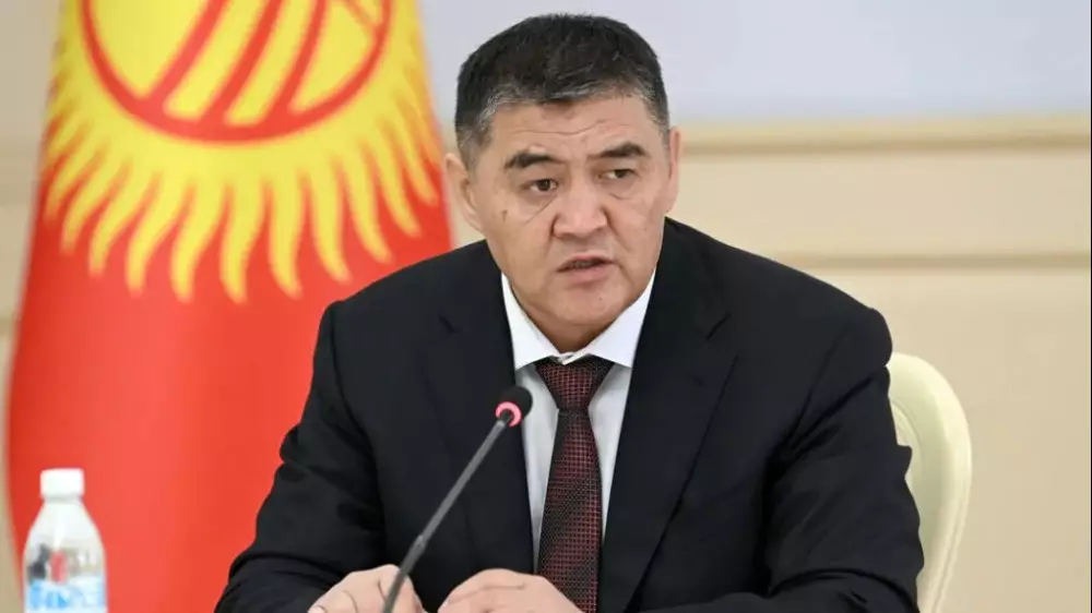 Председатель ГКНБ Кыргызстана заявил, что посадил сватью и племянника