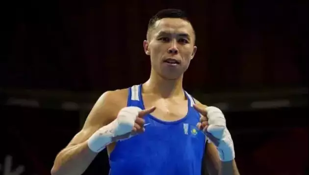 Бибосынов побывал в нокдауне и устроил избиение на ЧМ-2025 по боксу