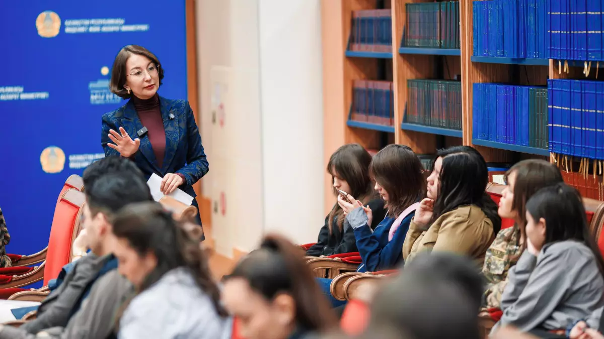 «JastarX-2025»:  Астанада жастардың медиасауаттылығы талқыланды