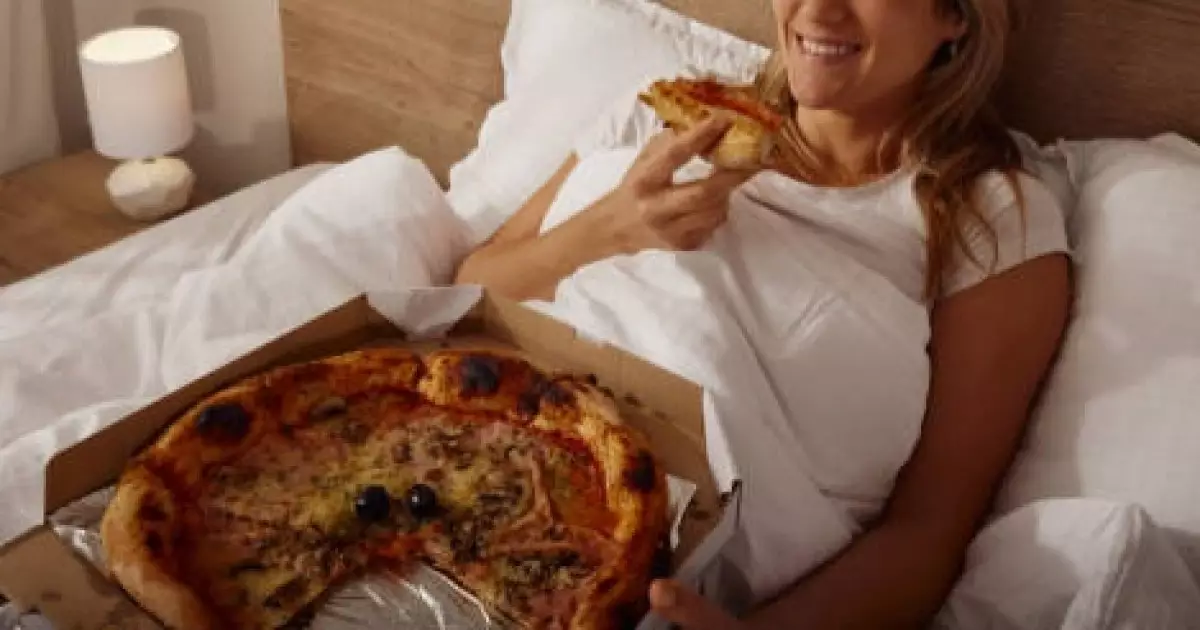   Тамақ ішіп алған соң неге жатуға болмайды? – Дәрігер жауабы   