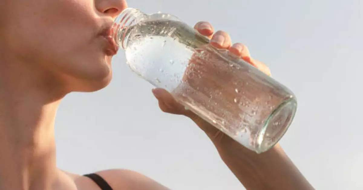  Дәрігер өз-өзіңді күштеп су ішудің зиян екенін айтты 