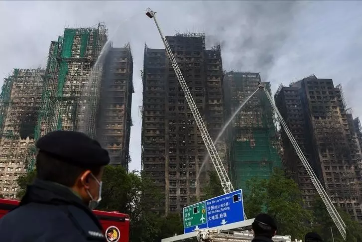 Число погибших при пожаре в Гонконге выросло до 160