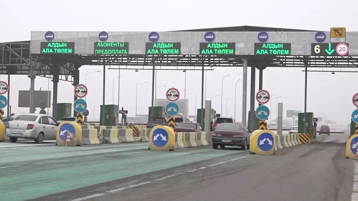 В Казахстане 350 километров дорог станут бесплатными со следующего года