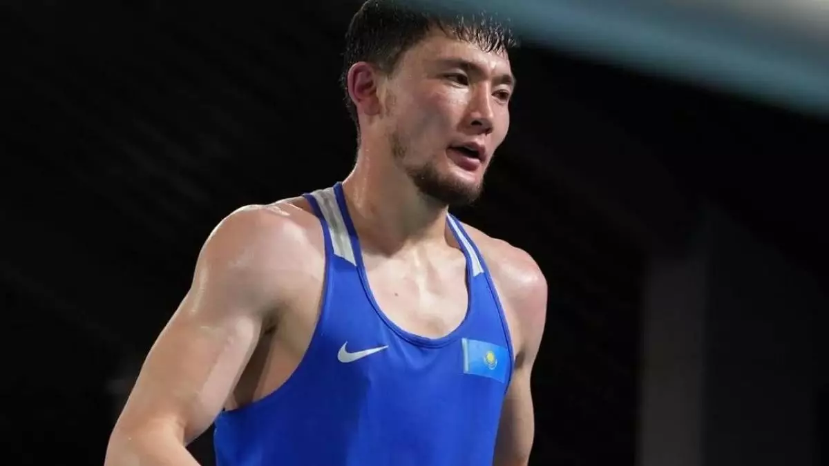 Ертуған Зейнуллинов жекпе-жегін нокдаунмен аяқтады (ВИДЕО)