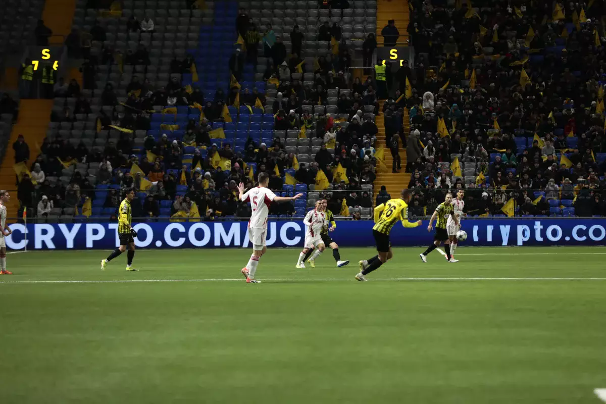 «Кайрат» проиграл «Олимпиакосу» со счётом 0:1 в Астане