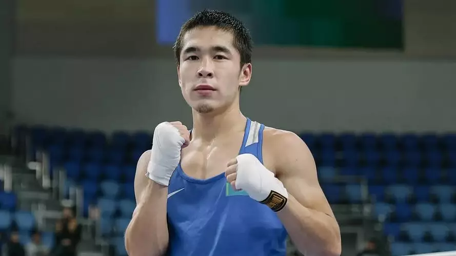 Казахстанец Даниял Сабит выиграл второй бой на ЧМ-2025