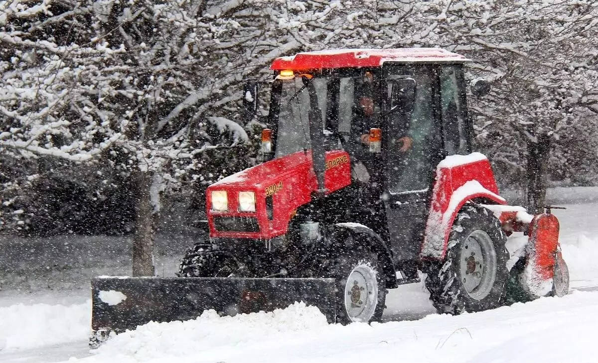 Штормовое предупреждение в Алматы: ночью ожидаются сильный снег, туман и скользкие дороги