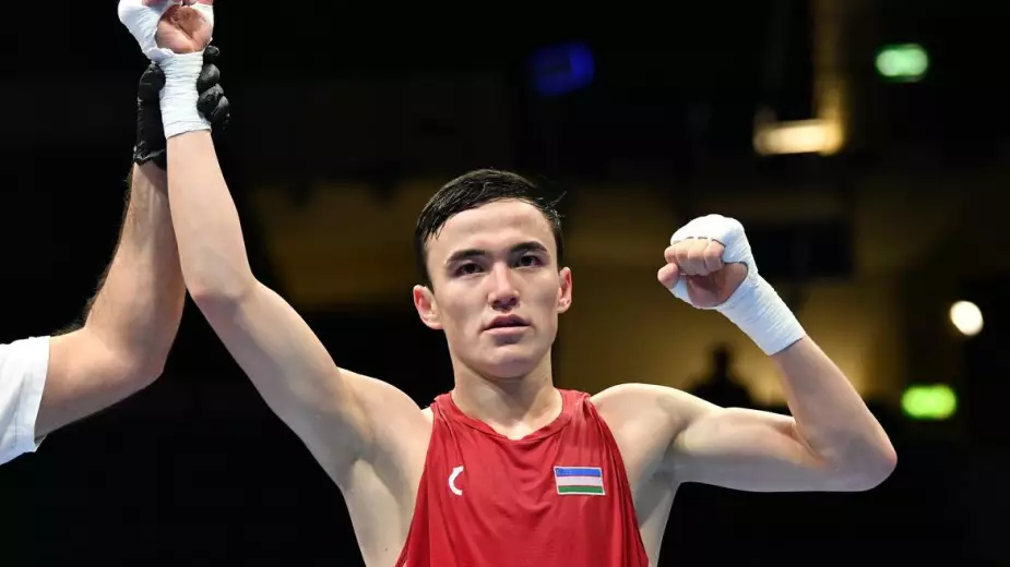 Молодой талант из Узбекистана одержал вторую победу на ЧМ-2025 по боксу