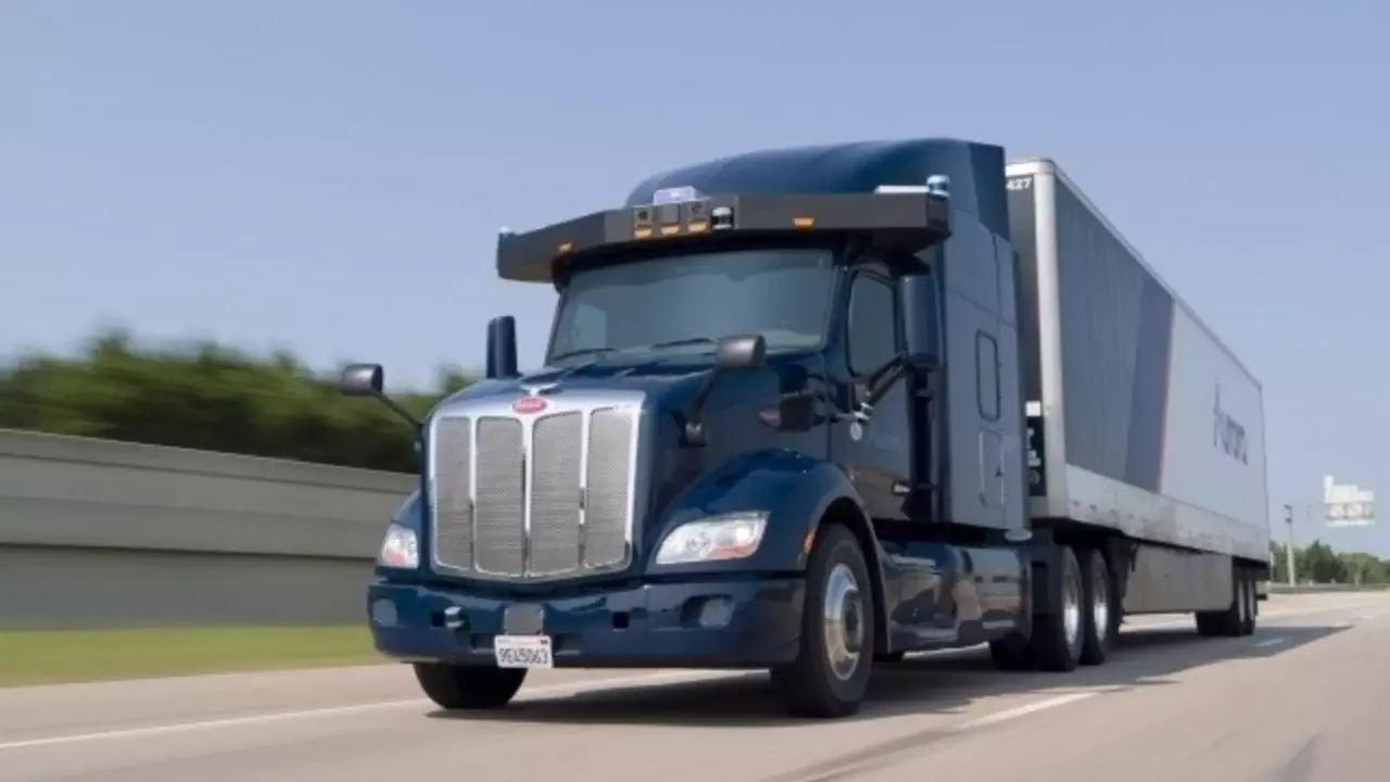 Беспилотные грузовики появятся на дорогах Казахстана с 2027 года.