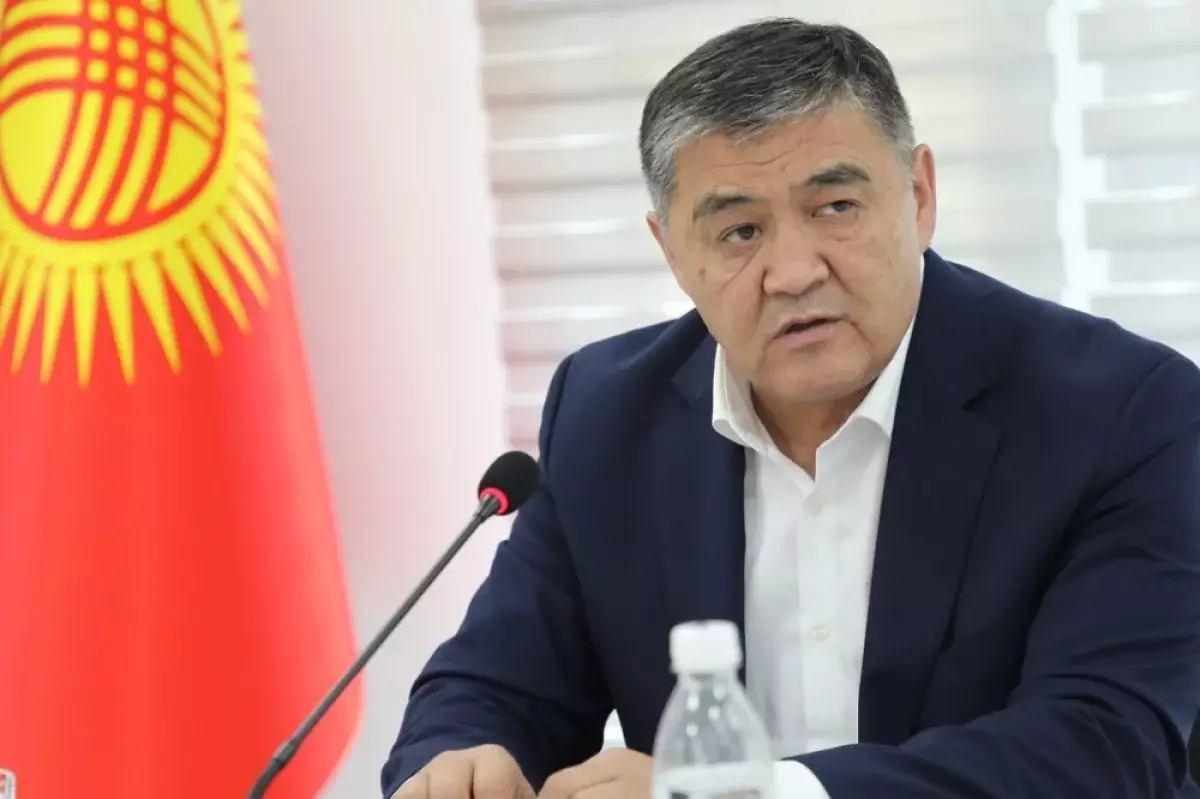 Председатель ГКНБ Кыргызстана похвастался, что посадил сватью и племянника