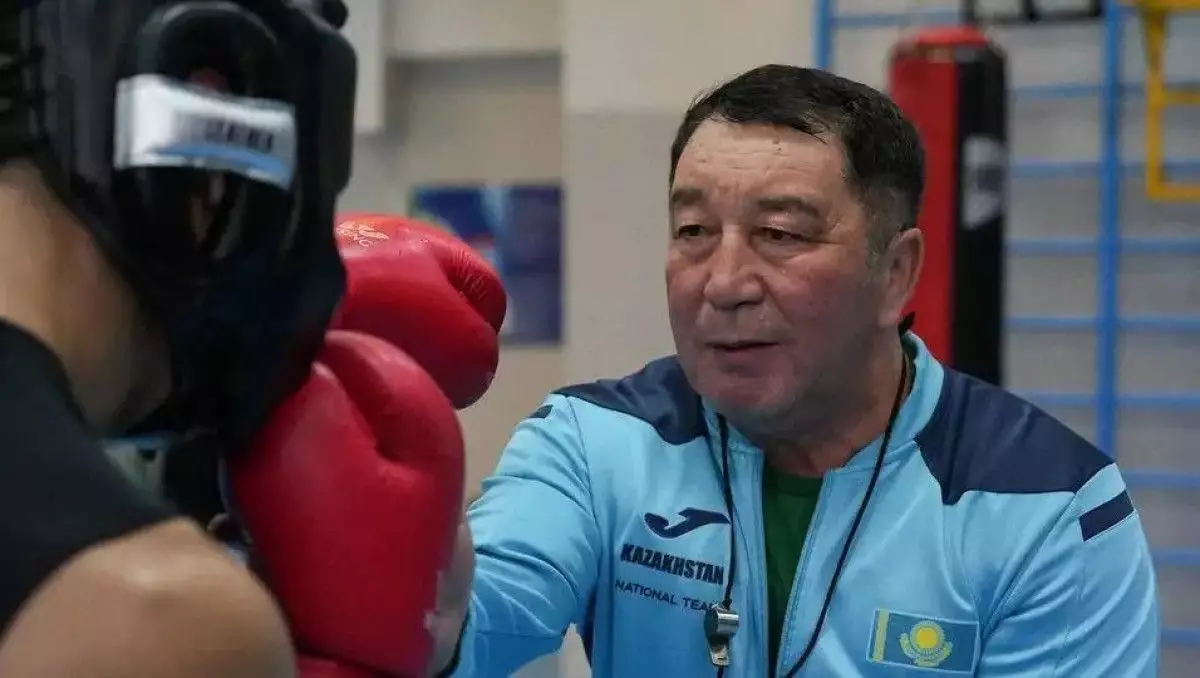 Қайрат Сәтжанов боксшылардың әлем чемпионатындағы өнеріне баға берді