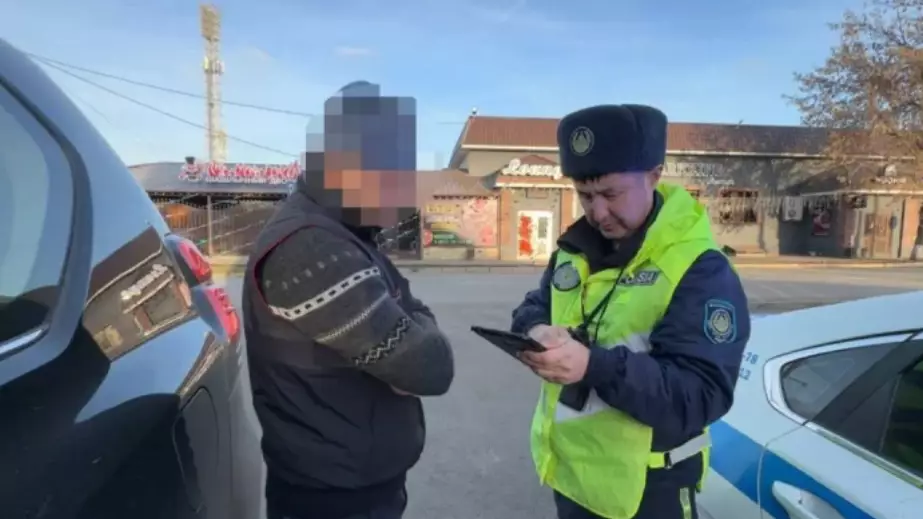 Оралда жол ережесін 44 рет бұзған жүргізуші ұсталды