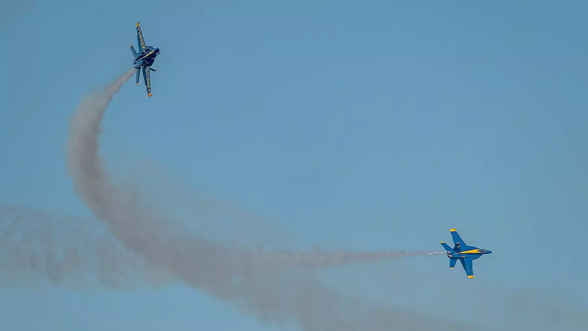 США направили истребители в залив Венесуэлы, совершив самый близкий известный подход на фоне растущей напряженности.