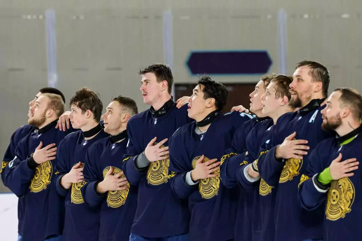 Хоккейная сборная Казахстана объявила состав на международный турнир