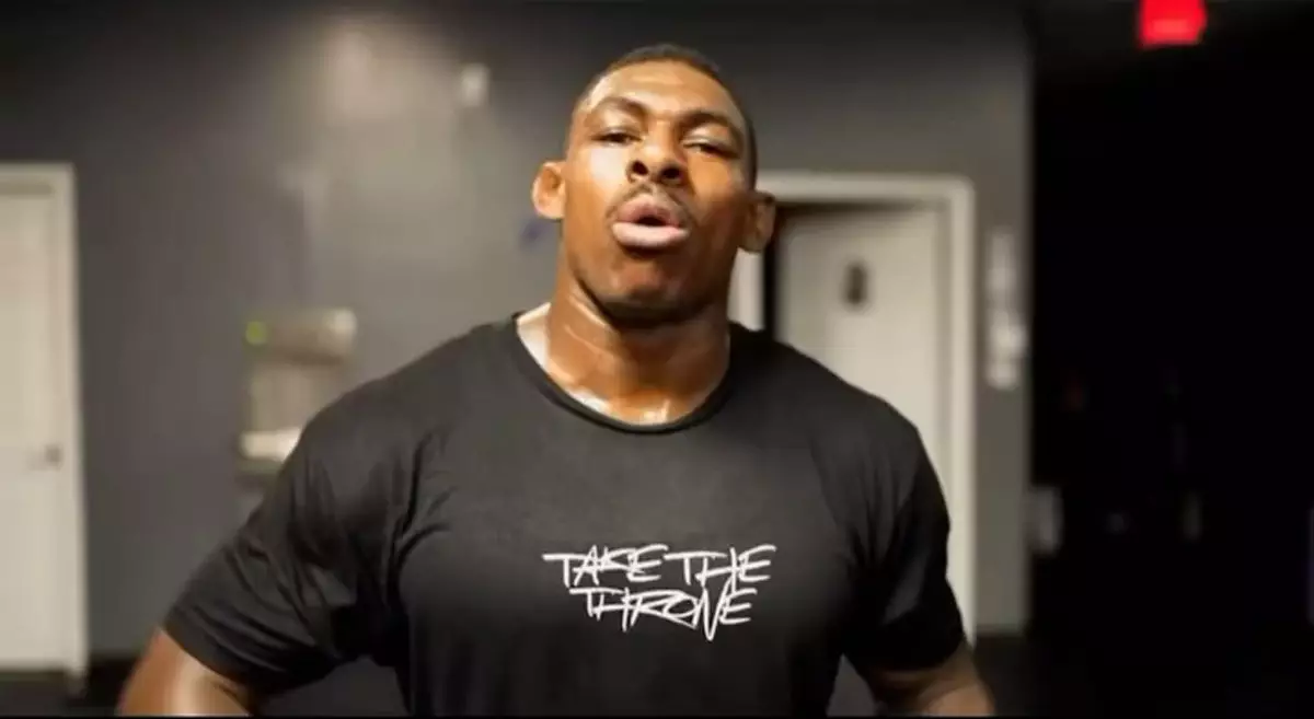 «Я здесь, чтобы разрушить твой выдуманный мир»: Бакли бросил вызов Рахмонову